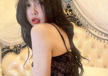 微密圈 – 旅拍？不，张鑫baby的无圣光写真更像是一场随心所欲的散步。