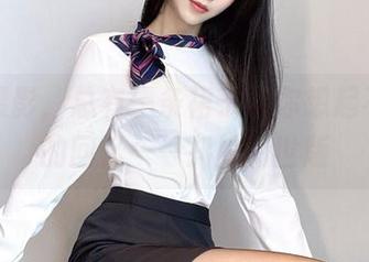红裙摄影，总有一条裙子让你想起不经意的回忆——抖娘利世版