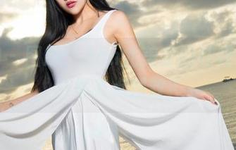 推女神 – 图册：Ann尤美穿的红裙子，是不是有点别致？