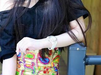 推女神 – 王语纯的妹妹全套写真，原图中的氛围让我莫名联想到小时候的夏天。