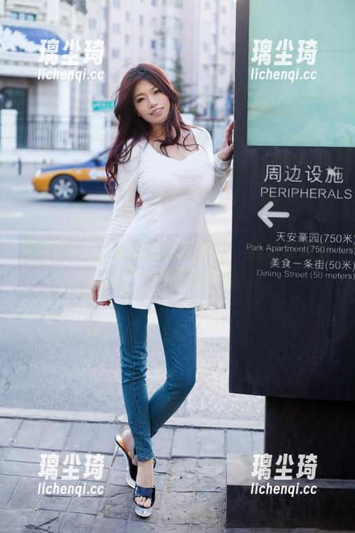 推女郎-小九九 推女郎 - 小九九的天台合集:我好像看到了一个新的高处