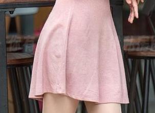 推女郎 – 你有肉丝吗？杨伊私房图包在线等着你！