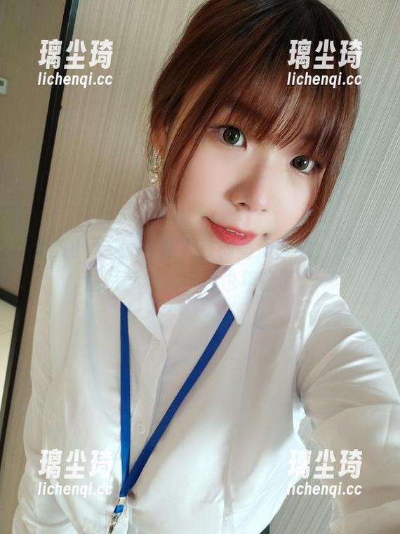 无颜小天使wy 无颜小天使wy在天台的高清冒险,刷个图片就觉得自己也年轻了。