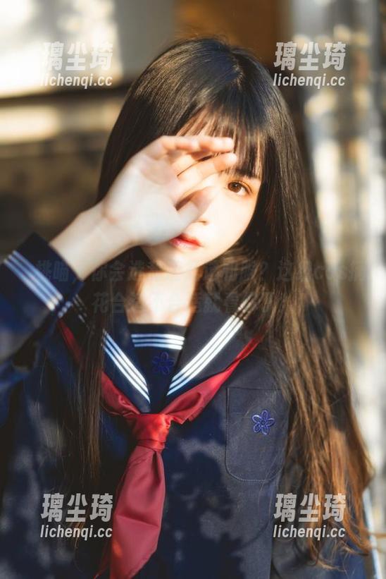 桜桃喵 桜桃喵,你会选我还是选和服?这组cos摘花合适不合适就看你了!