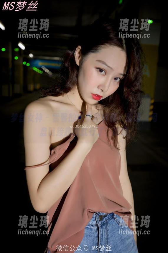 梦丝女神-雪馨 梦丝女神 - 雪馨的比基尼作品,别问,网盘链接找我就行了,嘿嘿