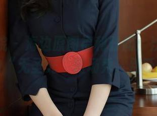 模范学院 – 海边原图福利时间：汐汐爱吃草莓的“无圣光”职场秀，别眨眼哦。