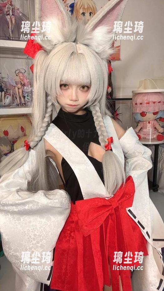 白栎Shirly 观看完白栎Shirly的十六夜咲夜,脑子里全是“这姿态好”,但又说不清楚为什么…
