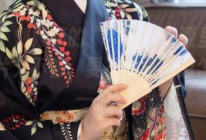 秀人网 – 刘婷婷的“清纯”资源里声音太小，照片又不够，要不要再想想怎么拍好一点？