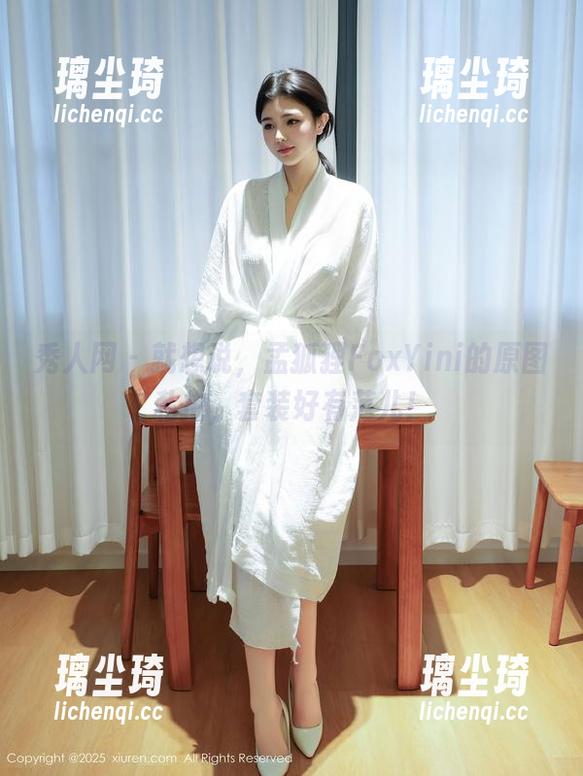 秀人网-孟狐狸FoxYini 秀人网 - 就想说,孟狐狸FoxYini的原图私拍,套装好有范儿!