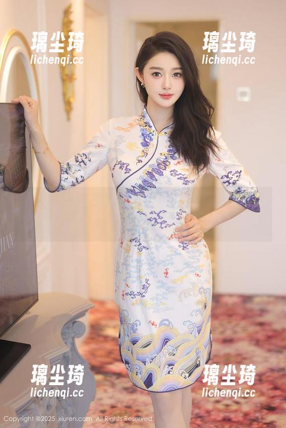 秀人网-杏子Yada 秀人网 - 杏子Yada实境自拍,图包精选给我思绪万千!