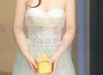 秀人网 – 厨娘？不，是林文文yooki的云厨房原图集！