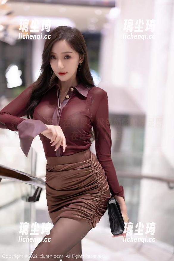 秀人网-桃色奶酪 秀人网 - 原图在哪里?桃色奶酪的裸足图集告诉你:在这里!就在这里!