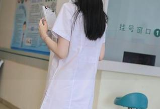 秀人网 – 图包来袭！灿宝的私拍海边，谁说沙滩只是晒太阳的地方？