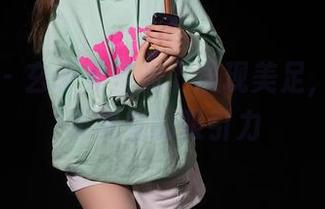 秀人网 – 玄子无圣光下展现美足，图片散发莫名的吸引力
