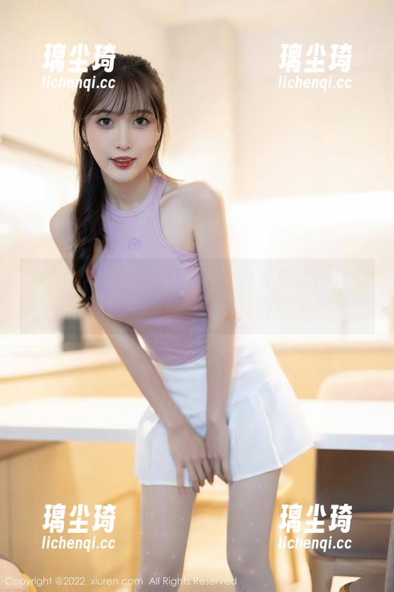 秀人网-轩轩王子 秀人网 - 在轩轩王子的白色写真里找灵感,别忘了带上墨镜!美图直击!