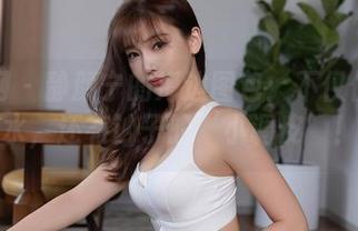 秀人网 – 静颜宁的海边图包：不仅仅是海水，还有沙子的‘小调皮’！