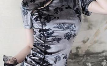 秀人网 – 鱼子酱fish图集里的内衣，真是让人怀疑这是什么材质，不科学啊！
