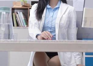 秀人网 – 黄可Christine又来了！新套装新美图，是时候换换眼福了！