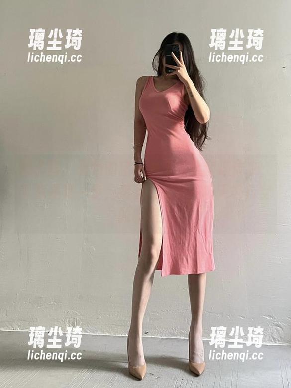 粉色的猪陈佩奇 微密圈 - 粉色的猪陈佩奇的全套连体衣,下载是第一步,接下来就是一场天马行空的脑洞。