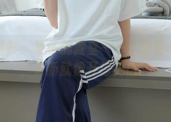 绮梦摄影 – 栗子的教室——汇聚最新美图，更新就像开门见山。