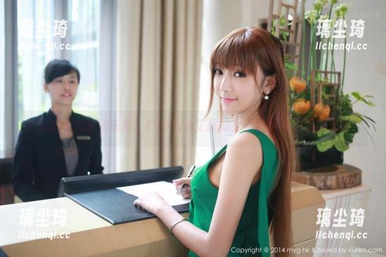 美媛馆-Evelyn艾莉 美媛馆 - 大家快来瞧!Evelyn艾莉的女友拍照秘籍新鲜出炉!