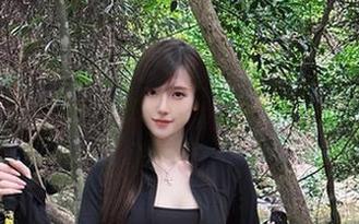 腐团儿Ikaros的丝袜大放异彩，资源满满又令人忍俊不禁！