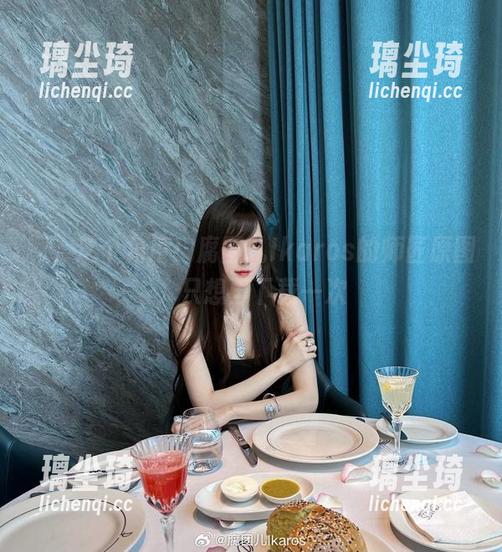 啊，这个角度！腐团儿Ikaros的师匠原图，只想再下载一次