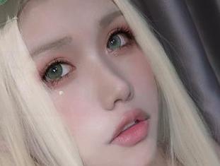 嘻嘻，芊川一笑MNK的浴缸美图合集，谁说水里只能泡澡呢？