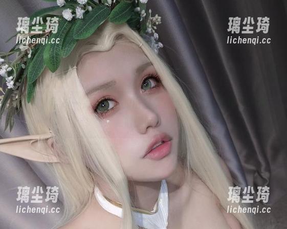 嘻嘻，芊川一笑MNK的浴缸美图合集，谁说水里只能泡澡呢？