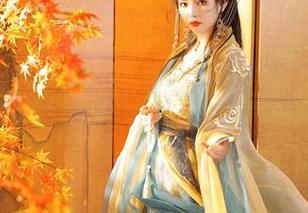 苏嫣嫣阿姨的自拍原图，这居然让我想起天气预报？