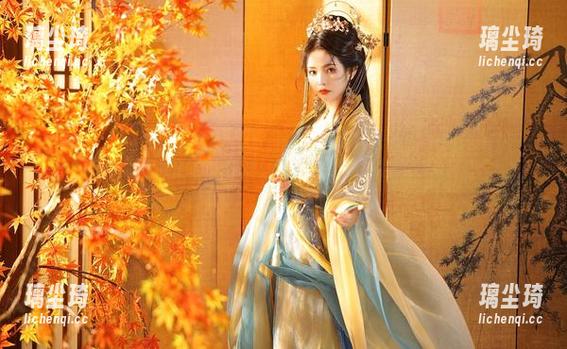 苏嫣嫣阿姨 苏嫣嫣阿姨的自拍原图,这居然让我想起天气预报?