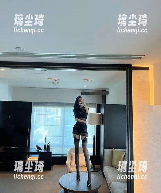 葛征 微密圈 - 图片无价,葛征的黑点黑丝带你找寻另类美,免费捞一份?