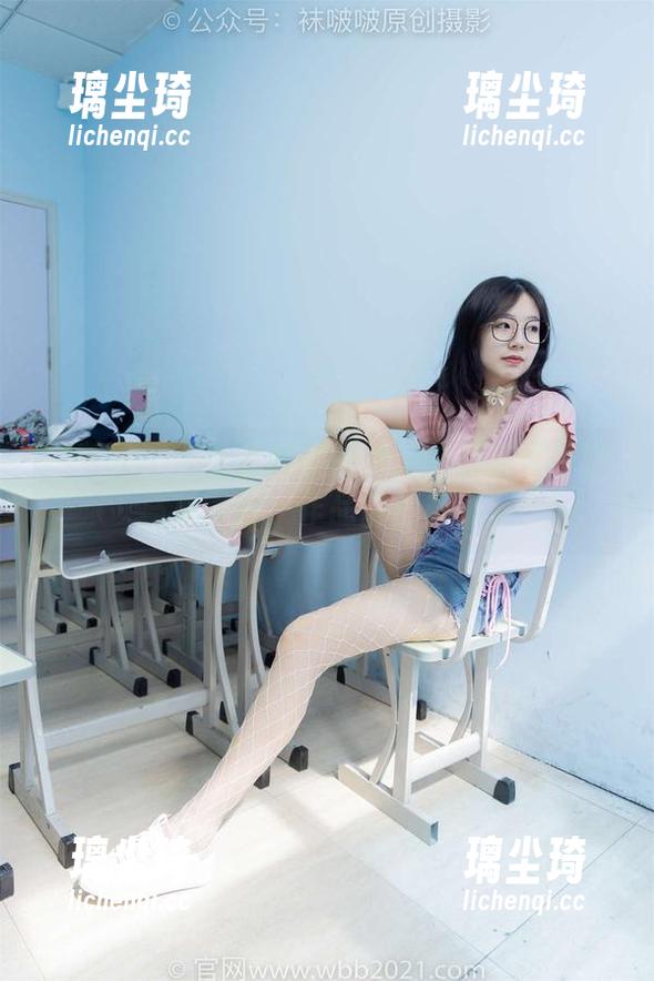 袜啵啵 - 无圣光的甜甜圈：古装花絮中的乌龙闹剧，作品请勿模仿！