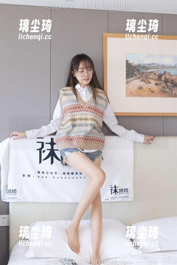 袜啵啵-稚予 袜啵啵 - 小心!稚予的全套灰丝,脚尖透明图片给你致命一击!