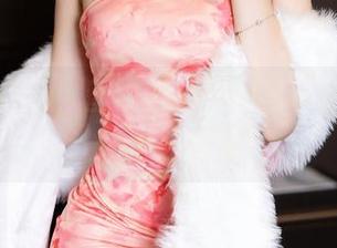 语画界 – 看，蜜桃酱新来的写真，油亮得让人不想挪眼！
