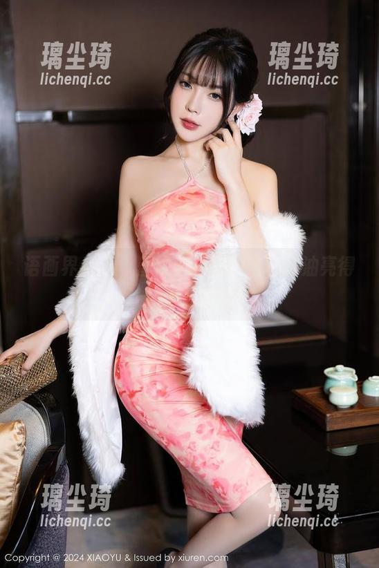 语画界-蜜桃酱 语画界 - 看,蜜桃酱新来的写真,油亮得让人不想挪眼!