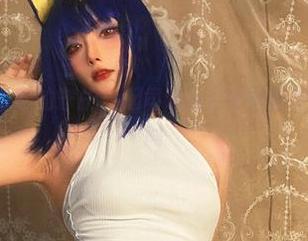 זיכער德丽珍的守护：起司块wii与神秘修女的私密空间