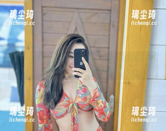 铁锤姐姐 微密圈 - 铁锤姐姐带你欣赏全套连衣裙,原图里有种清流的味道,隐隐的夏天气息?